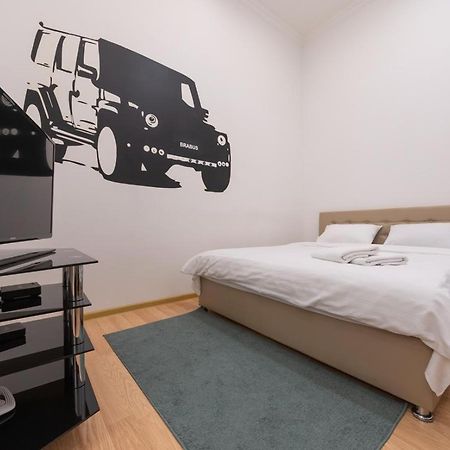 Kievaccommodation In The Center 24H Self Check-In Buitenkant foto