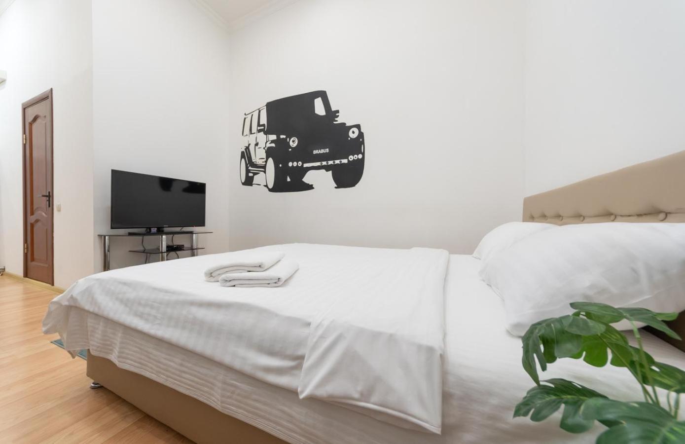 Kievaccommodation In The Center 24H Self Check-In Buitenkant foto